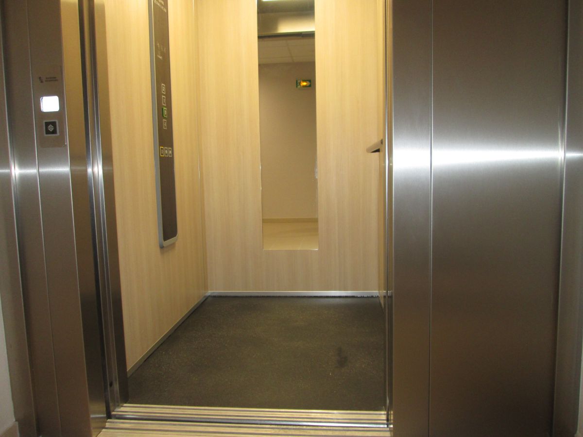 Ascenseur pour accéder aux appartements